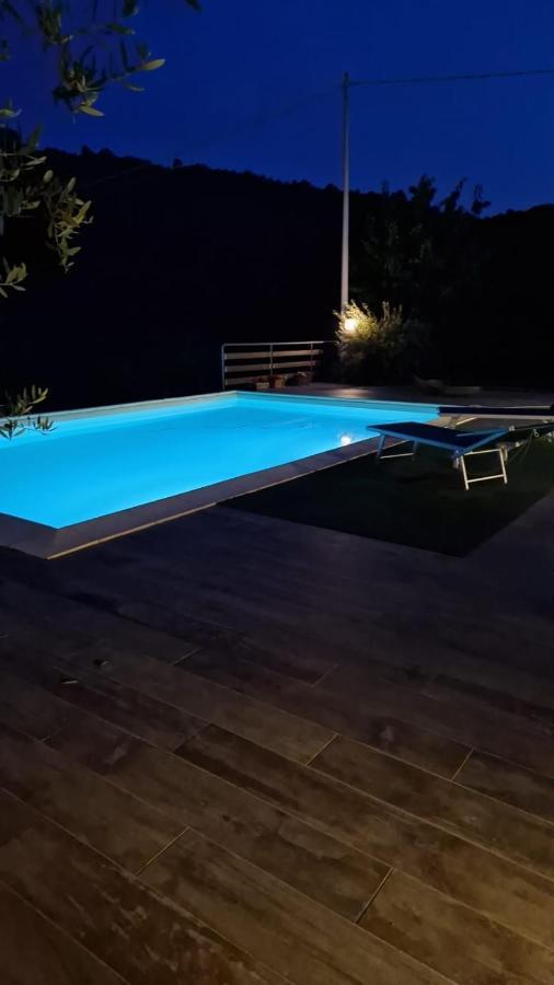 Villa Degli Ulivi Tivegna Exteriör bild